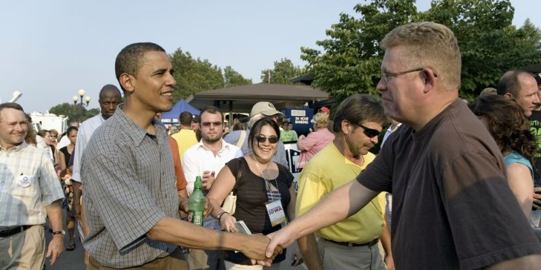 Barack Obama před prezidenstkými volbami. Kontakt kampaň je v USA klíčová.