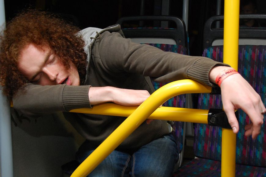 As a rule night buses are filled with socially-tired students, and as a rule someone falls asleep on them.