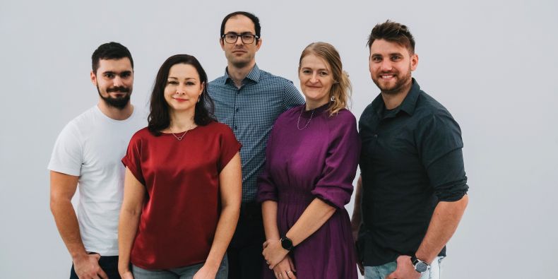 Součástí projektu Edustories jsou: Martin Fico, Jan Nehyba, David Košatka (horní řada zleva), Lucie Škarková a Markéta Košatková (vpravo).