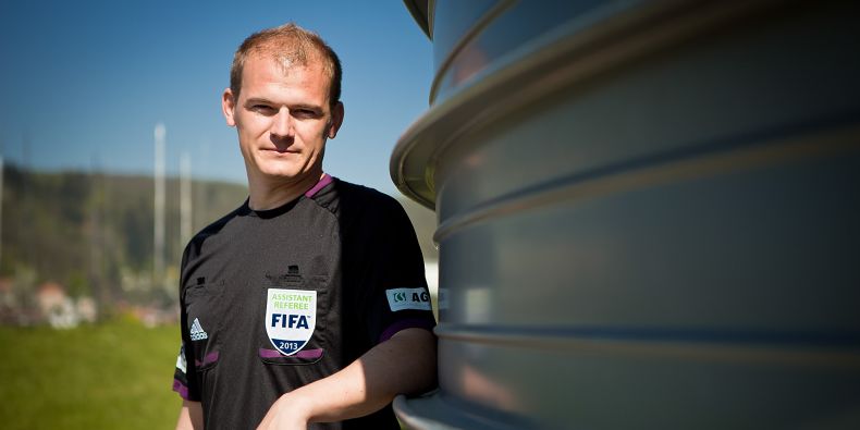 Ondřej Pelikán působí jako asistent rozhodčího i na utkáních UEFA a FIFA.