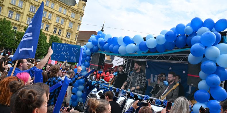 Hlavní studentský svátek, Brněnský Majáles, láká do areálu brněnského výstaviště tradičně desítky tisíc nejen mladých lidí. 