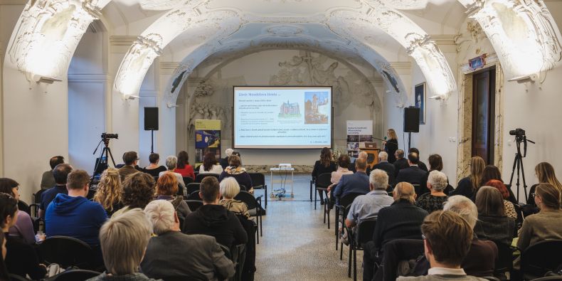 Přednášky tradičně hostí Mendelův refektář v Mendelově muzeu.