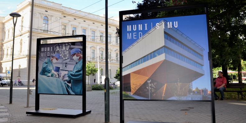 Výstava přibližuje SIMU - nové simulační centrum pro výuku mediků.