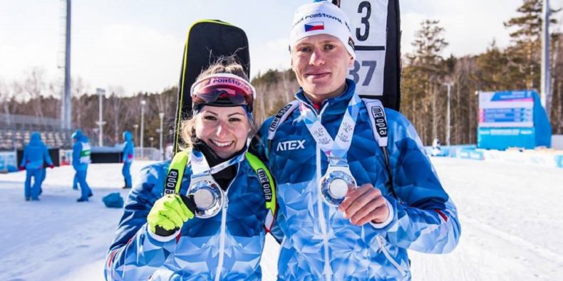 Natálie Jurčová (FSpS MU) a David Tolar (ČVUT Praha) vybojovali stříbro v single mix štafetách v biatlonu.