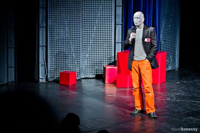 Na TEDx v Brně vystoupil i Vladimír Franz, známý český hudební skladatel a malíř. Foto: David Konečný.