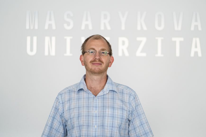 Fyzik Tomáš Tyc je držitelem Ceny rektora pro vynikající pedagogy za rok 2020.