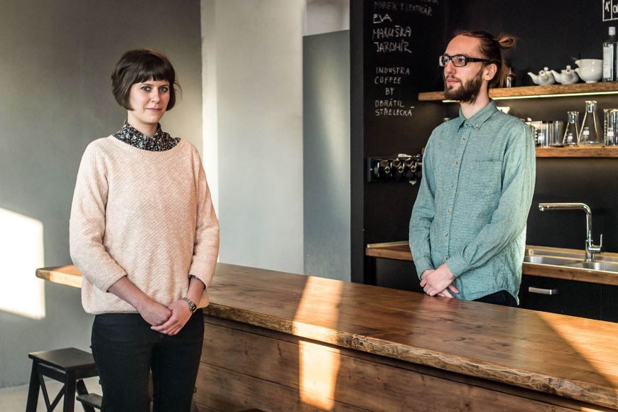 Baristé a zakladatelé Industra Coffee Petra Střelecká a Adam Obrátil.