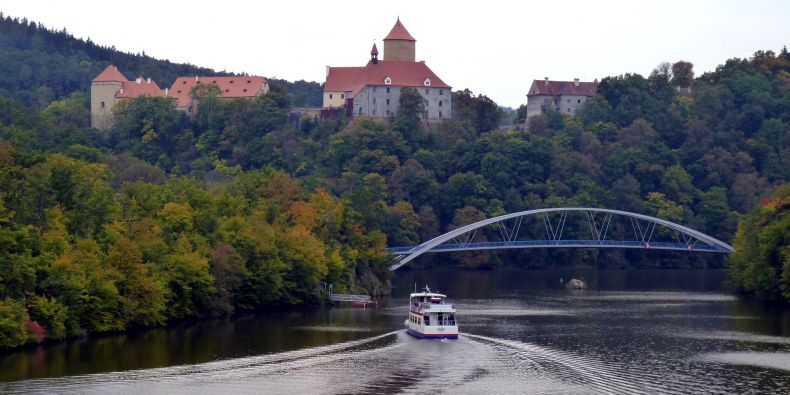 Hrad Veveří nad brněnskou přehradou.