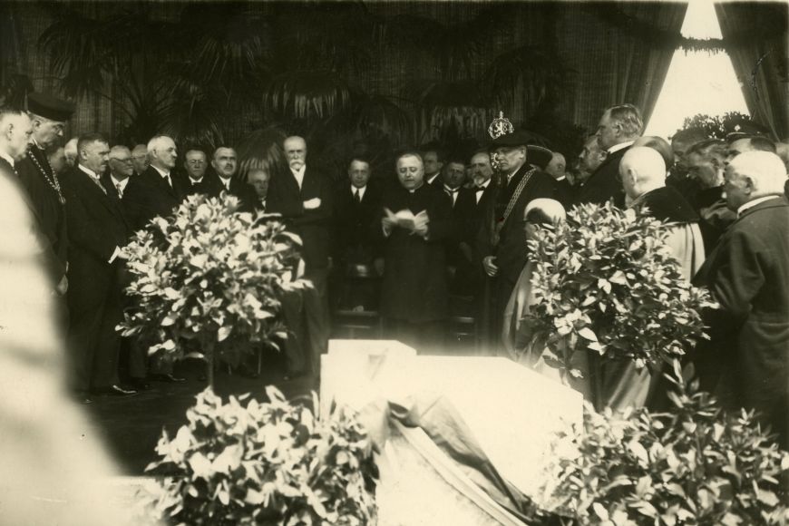 Na kladení základního kamene v roce 1928 přijel i prezident Masaryk.