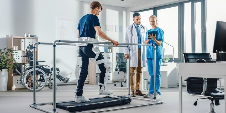 Lékařská fakulta v lednu zahájí certifikovaný kurz s cílem vyškolit kvalifikované pracovníky pro neurorehabilitaci.