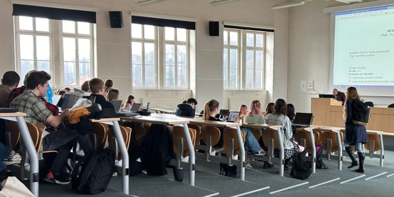 Studenti MUNI se 19. února vrátili do poslucháren. Začal jarní semestr. 