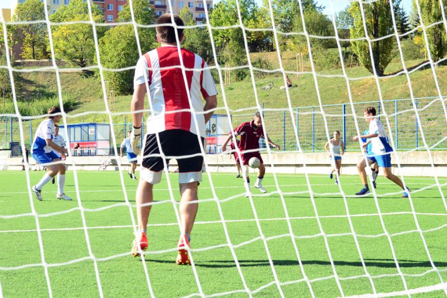  Z přátelského utkání českých a slovenských studentů nakonec vítězně vyšli Češi. Vyhráli 2:1. Foto: Martin Kopáček.