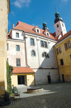 Budova je součástí památkové rezervace města Telč, která byla v roce 1992 zapsána do Seznamu světového kulturního a přírodního dědictví UNESCO. Foto: Ivana Rusková.