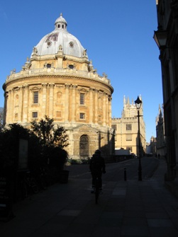 Symbol Oxfordu: Radcliffe Camera, sídlo knihovny Bodleian.